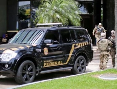 Αιματηρή απόπειρα ληστείας δύο τραπεζών - Έντεκα νεκροί (φώτο)